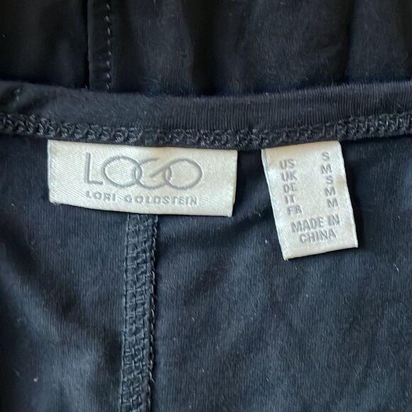 LOGO LORI GOLDSTEIN Rayon Ruffle Black Top with Asymmetric Hem Small A309802 - Picture 5 of 8